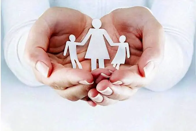 بیمه رایگان زنان سرپرست خانوار روستایی و شهرهای زیر ۲۰ هزار نفر