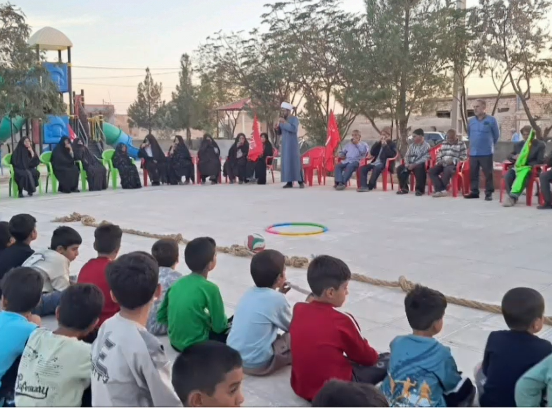 تجلیل از پدران و مادران ارشد روستای بسطاق در روز جهانی سالمندان
