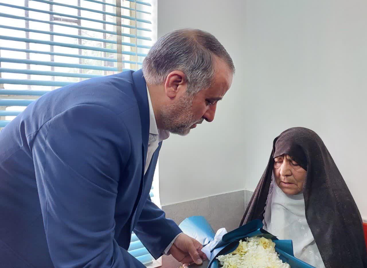  دلجویی از خانواده گرانقدر شهید محمدرضا باباسلطانی در سرایان 