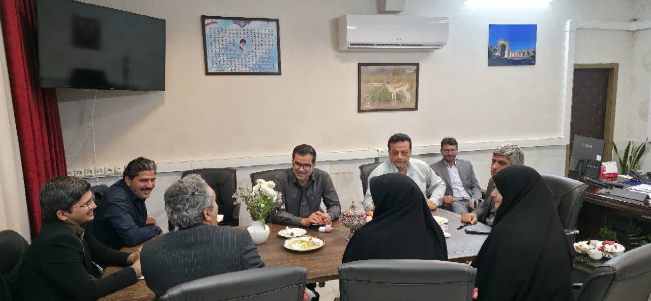 نشست بررسی روند تکمیل و بهسازی سینما قدس فردوس