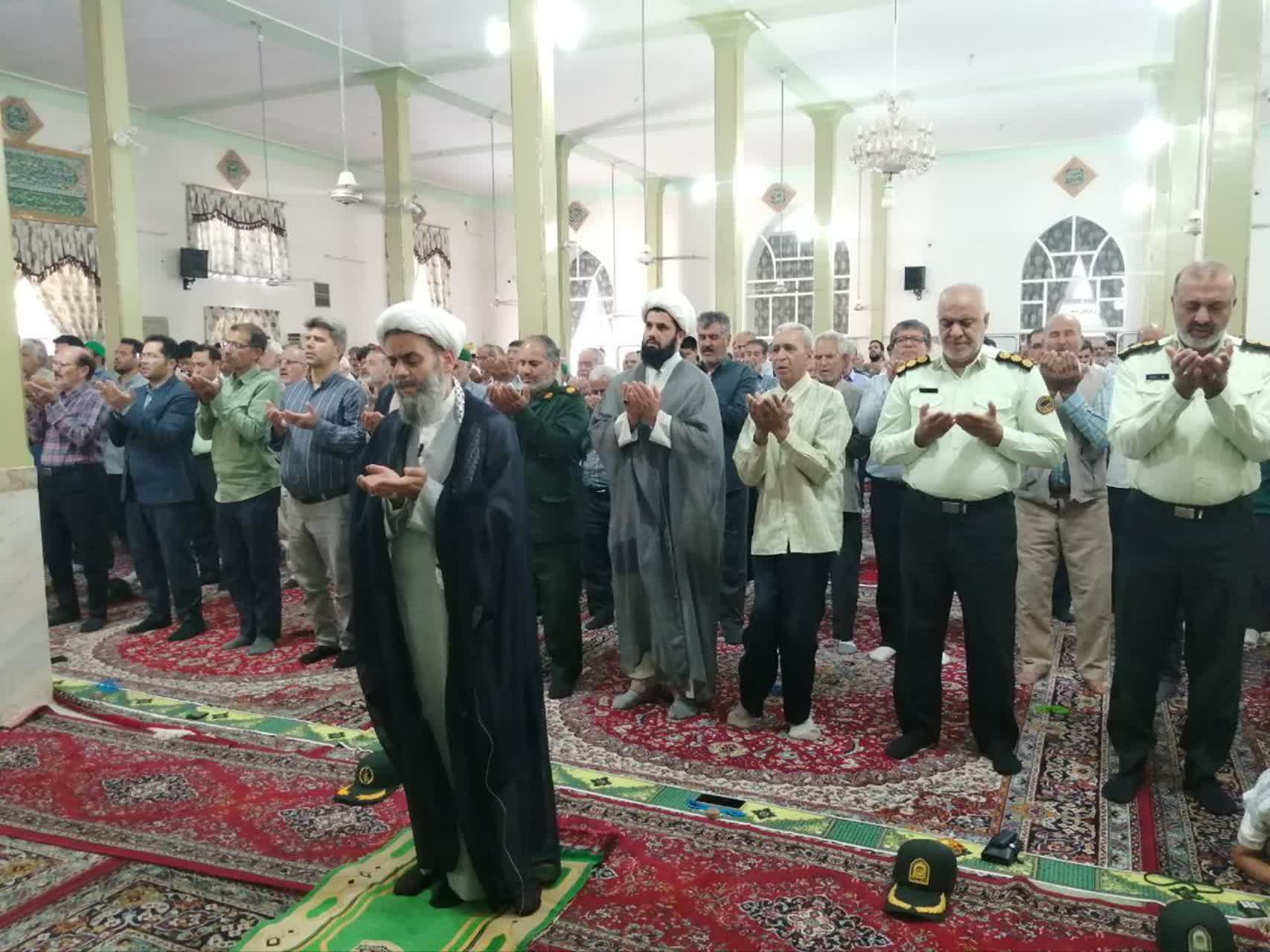حضور فرماندار بشرویه در نماز جمعه
