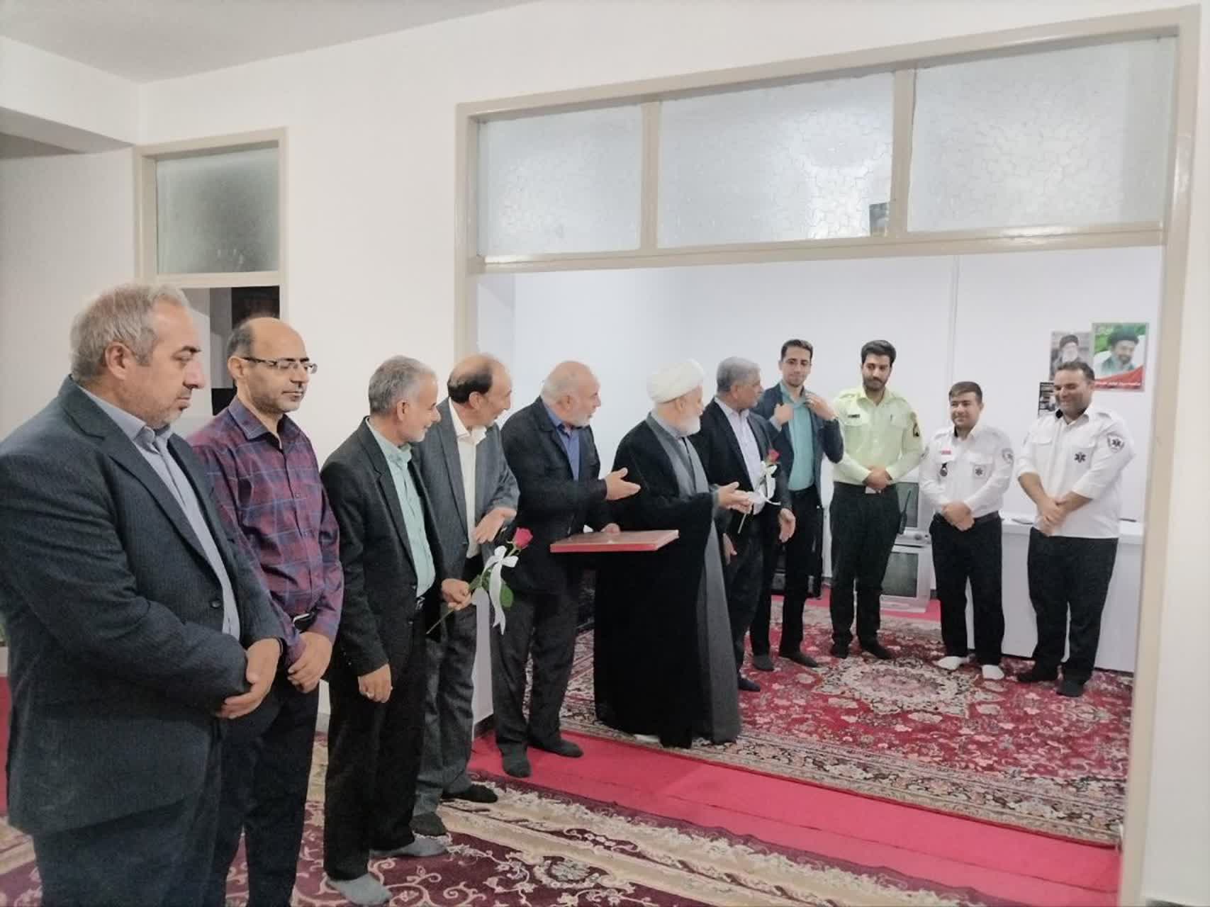 بازدید مسئولان و معتمدین روستای رقه از پایگاه اورژانس ۱۱۵