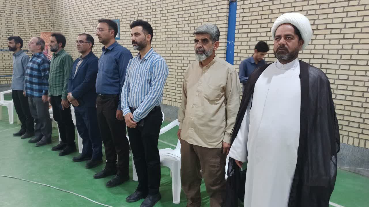 توزیع ۱۲۰۰ بسته لوازم التحریر میان دانش‌آموزان نیازمند بشرویه