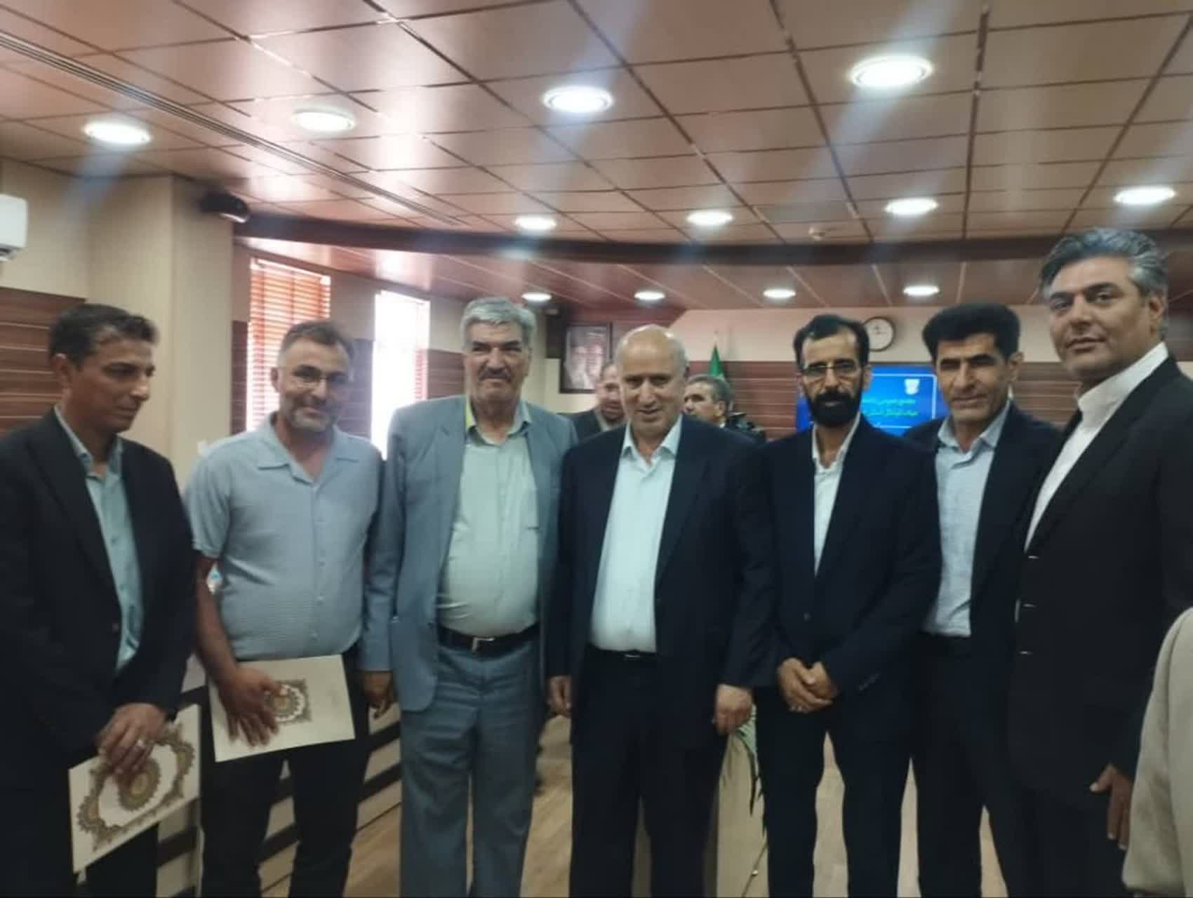 تجلیل رئیس فدراسیون فوتبال از شهرداری فردوس