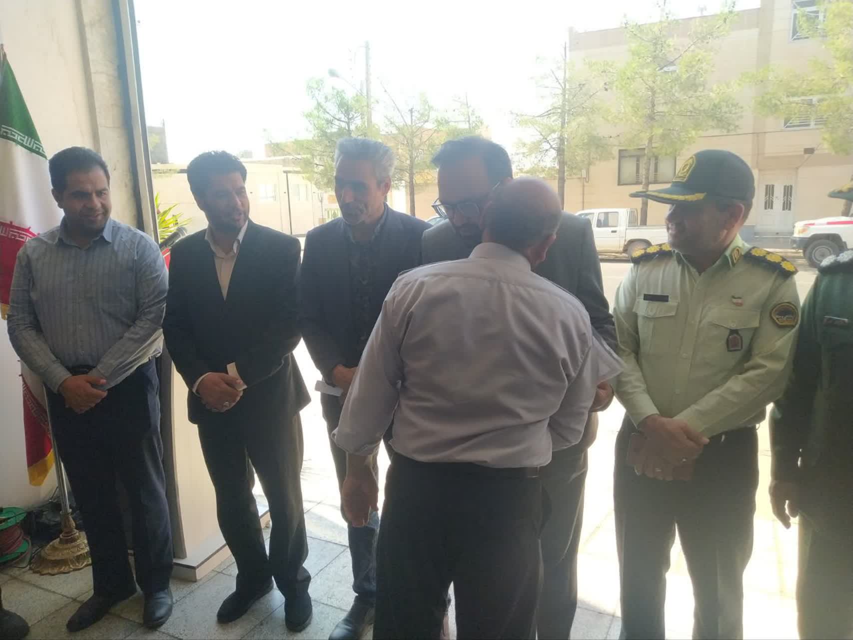 حضور فرماندار سرایان در ایستگاه آتش‌نشانی و تجلیل از آتش‌نشانان