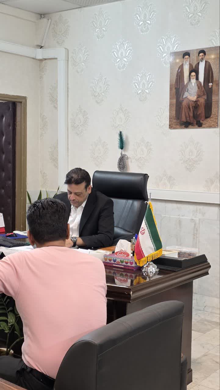 ملاقات مردمی فرماندار فردوس و بررسی مستقیم مشکلات شهروندان