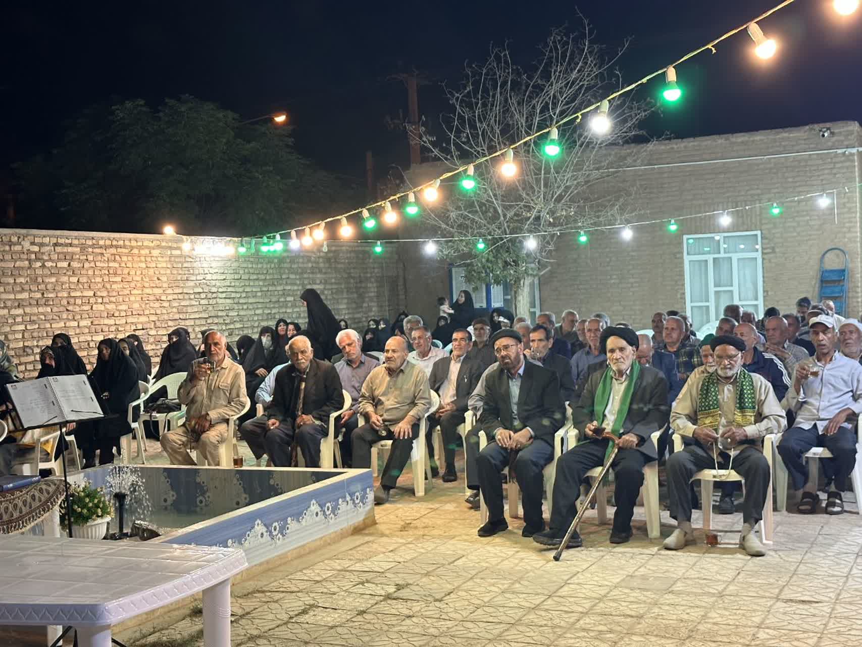 مراسم گرامیداشت روز سالمند توسط موسسه خیریه حضرت امیرالمومنین(ع) در بشرویه